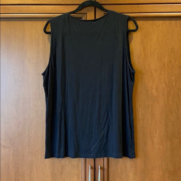Ann Taylor Factory black v-neck sleeveless top - Picture 4 of 6